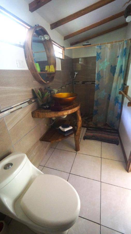 Casa De Los Amigos Caribena Cahuita Luaran gambar