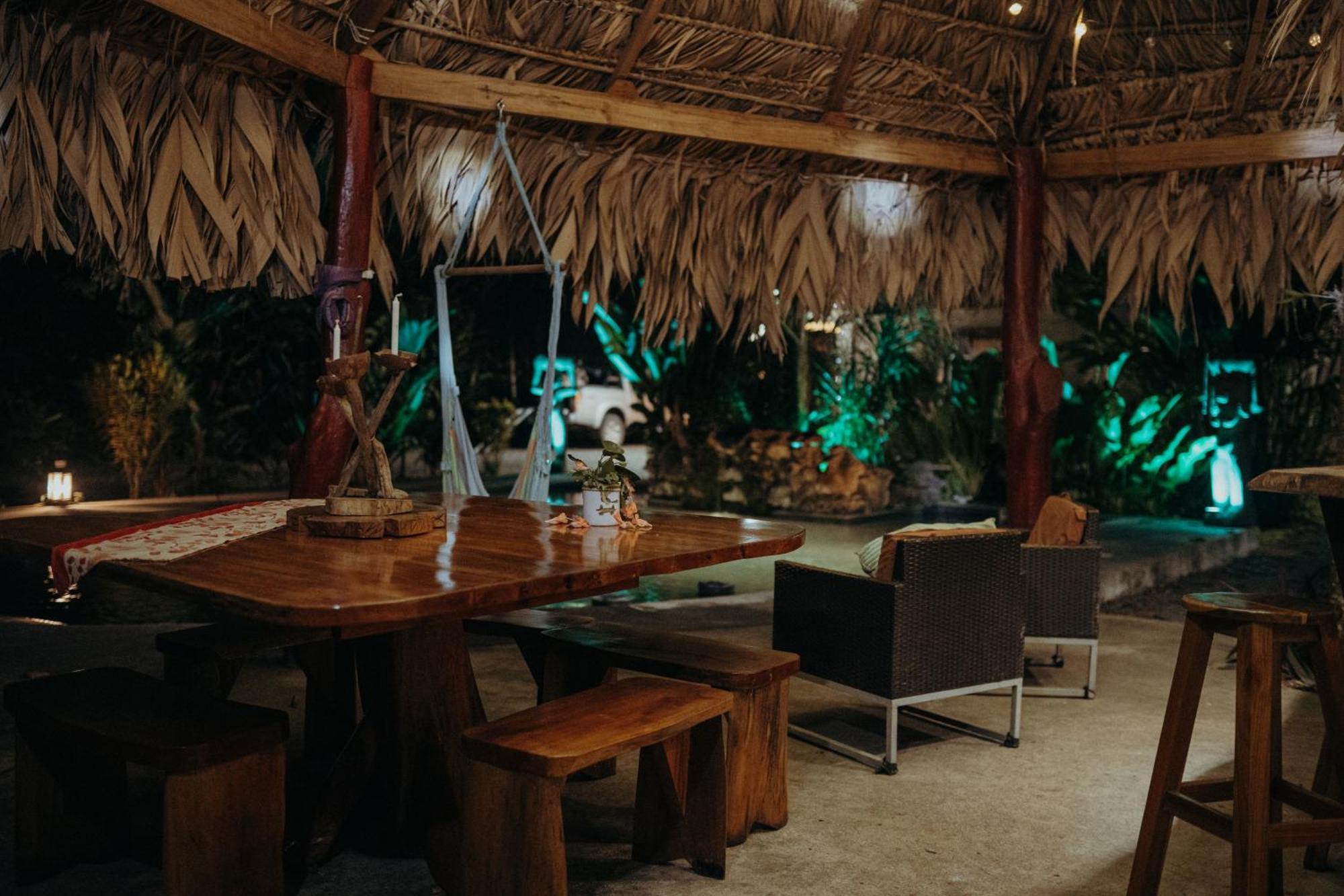 Casa De Los Amigos Caribena Cahuita Luaran gambar